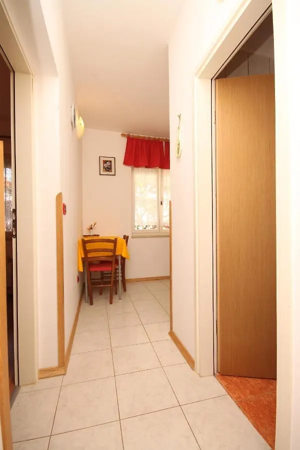 Apartments With A Swimming Pool Valbandon, Fazana - 7257